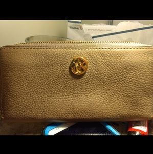 Michael Kors wallet